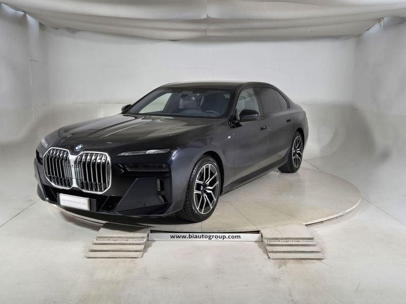 BMW Serie 7 G70 2022 740d mhev xdrive MSport auto