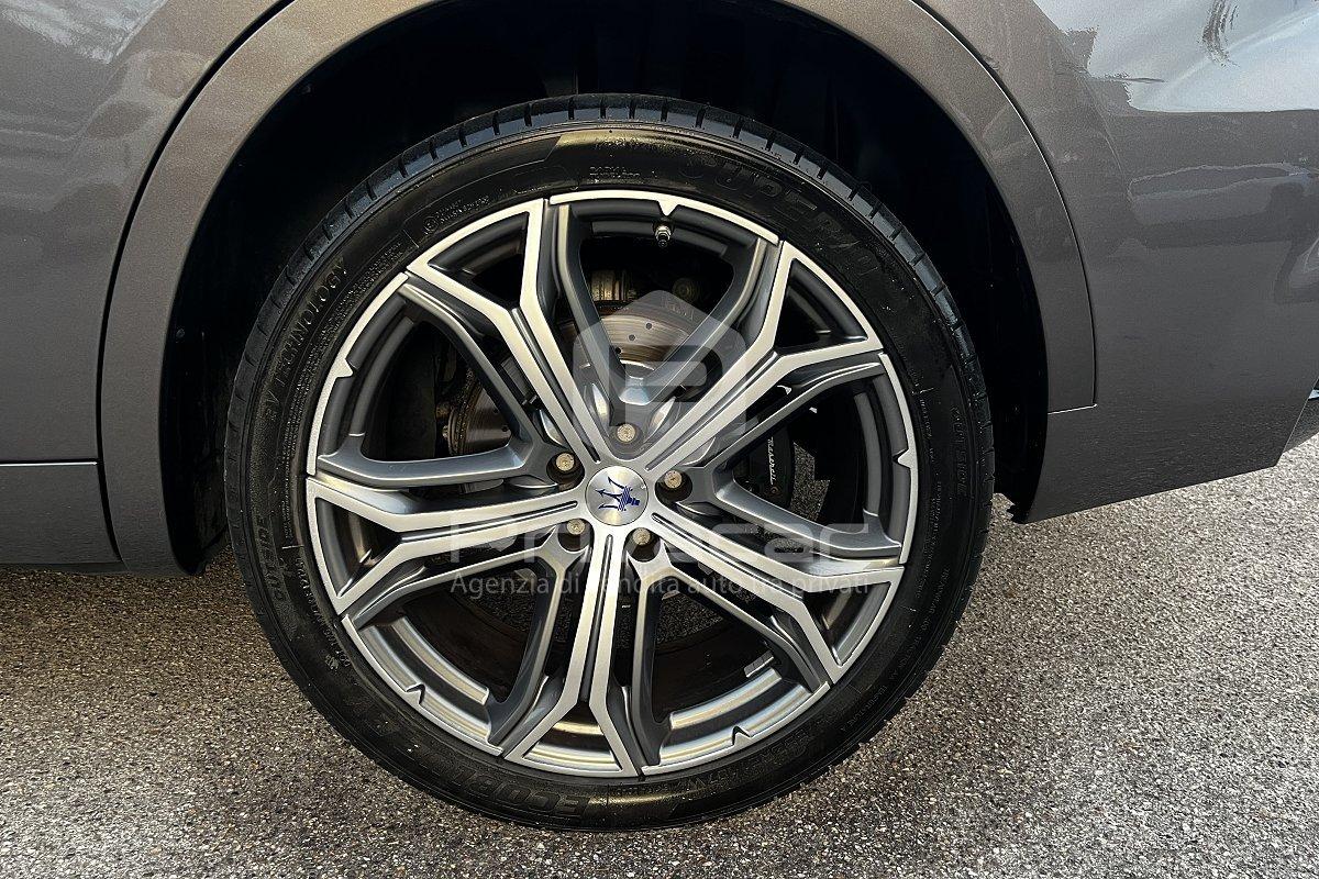 MASERATI Levante V6 Diesel 275 CV AWD Gransport