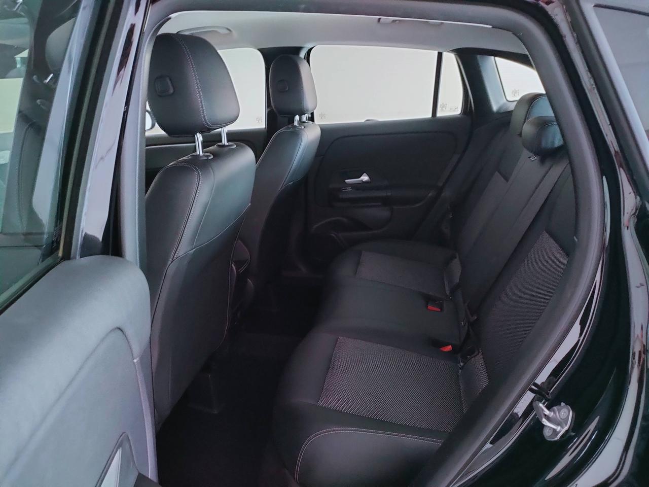 Mercedes-Benz GLA-H247 2020 - GLA 180 d Business auto