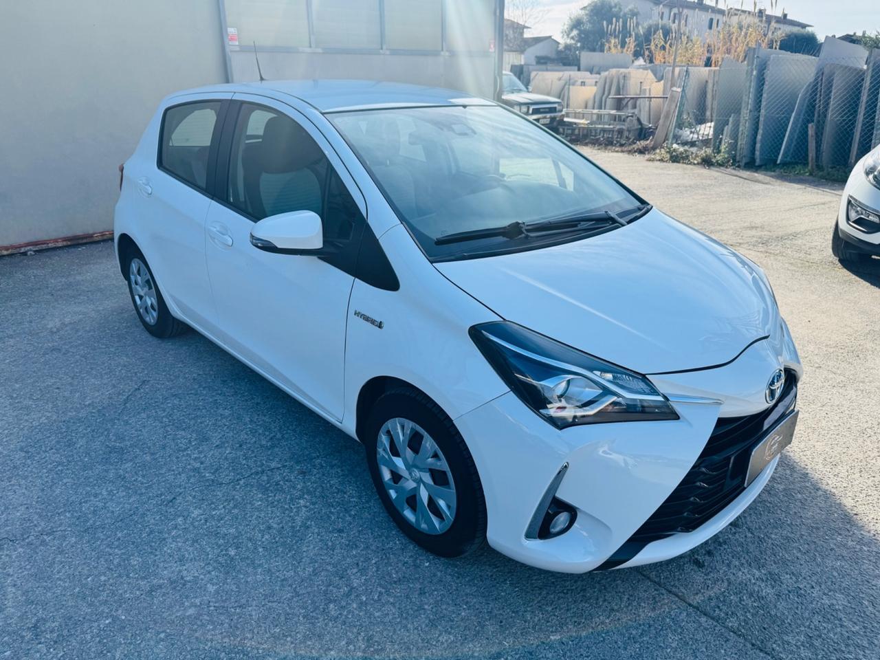Toyota Yaris 1.5 Hybrid 5 porte Active