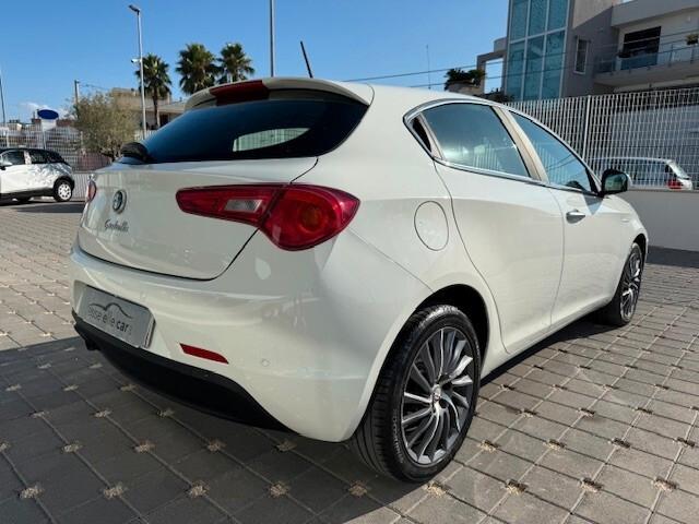 Alfa Romeo Giulietta 1.4 Turbo 120 CV GPL Distinctive 2013