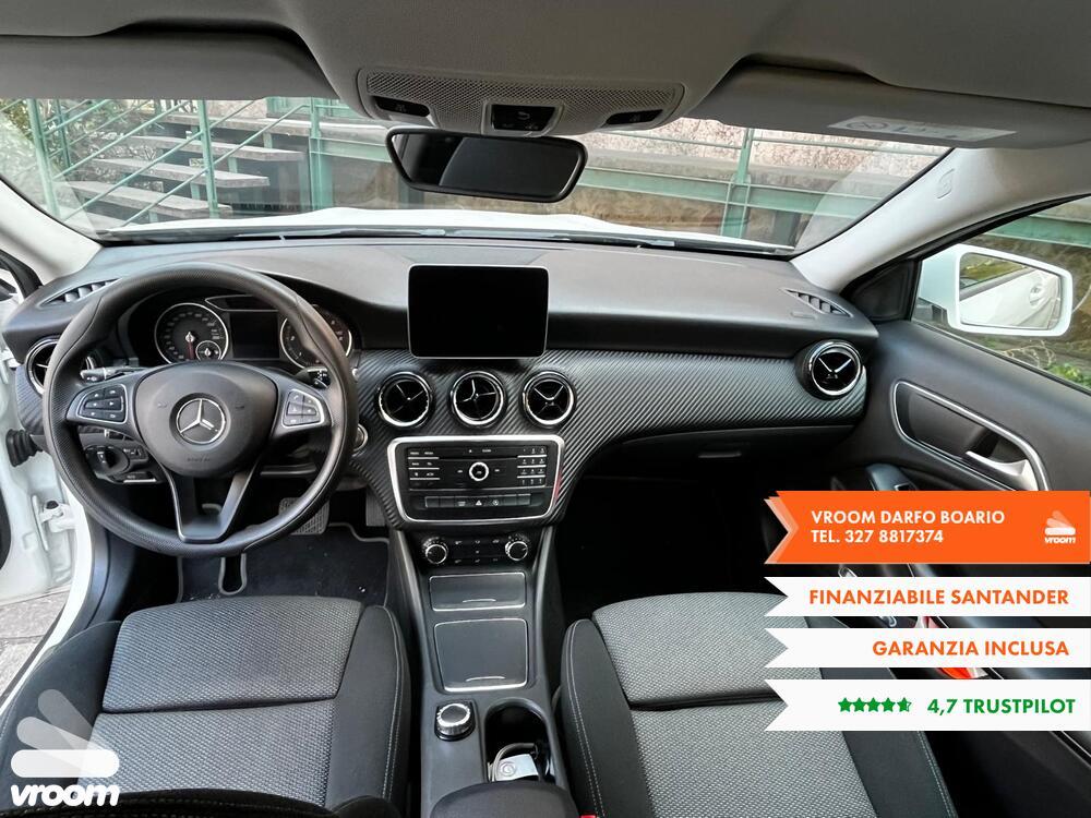 MERCEDES GLA (X156) GLA 200 d Automati...