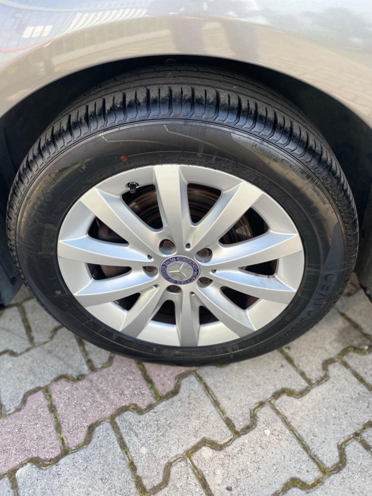 Mercedes-benz B 180 B 180 d Automatic Executive