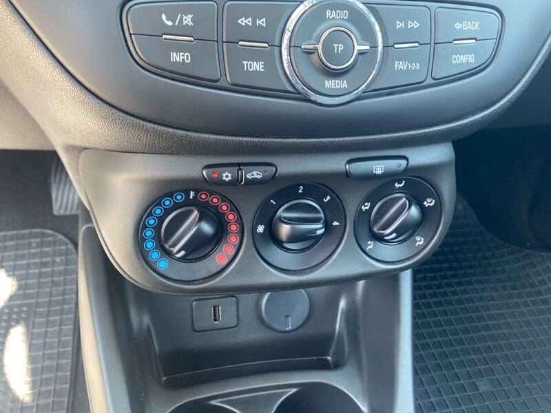 Opel Corsa 1.4 90cv MT5 Cosmo