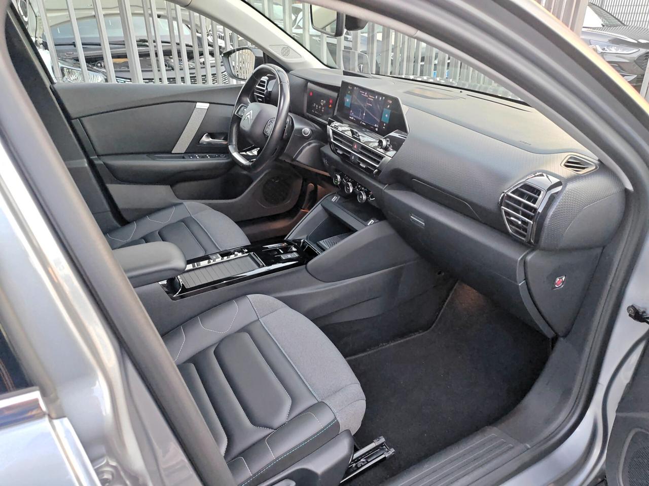 Citroen C4 PureTech 130 S&S EAT8 Shine