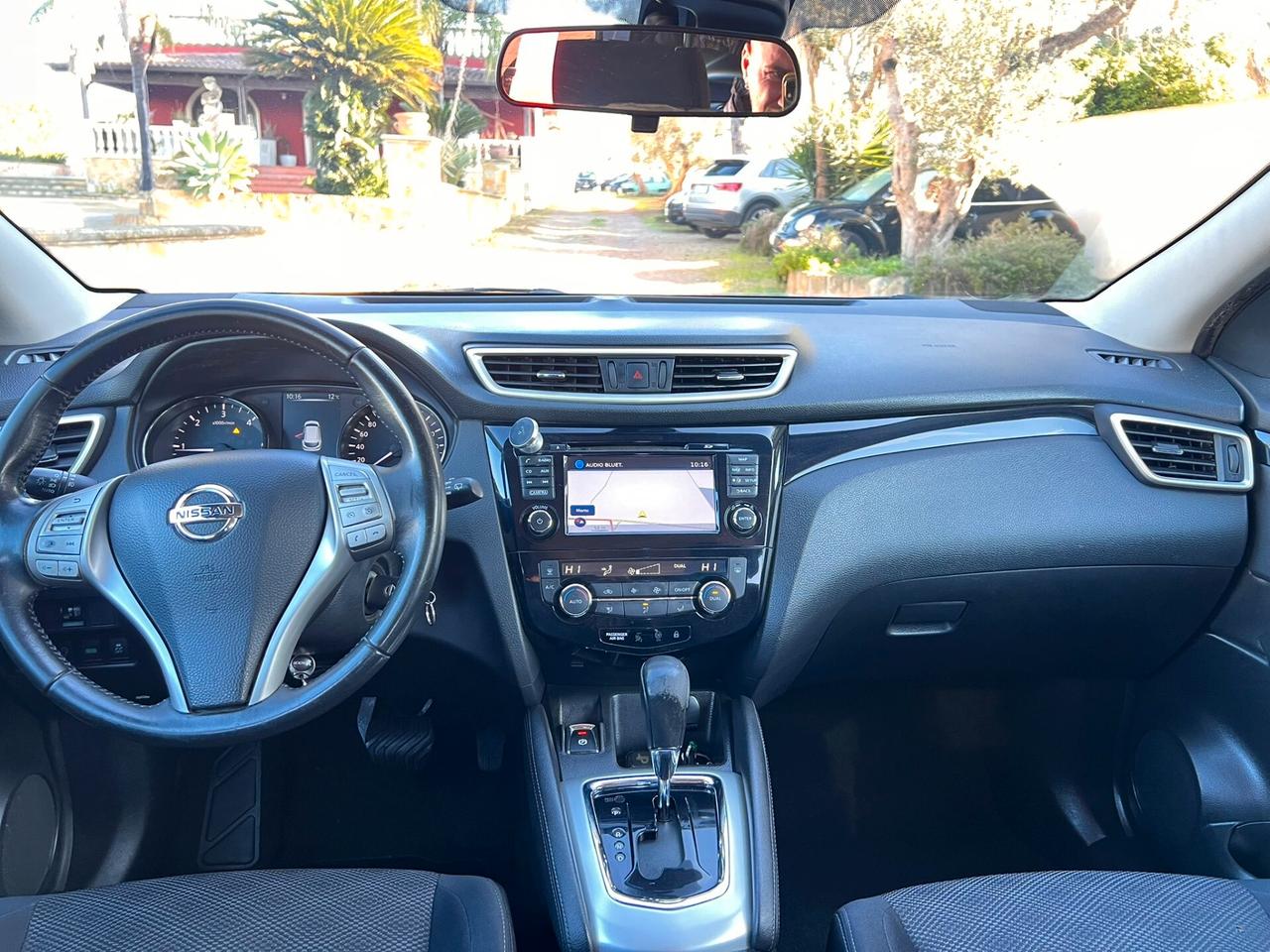 Nissan Qashqai 1.6 dCi X-Tronic 2WD N-CONNECT