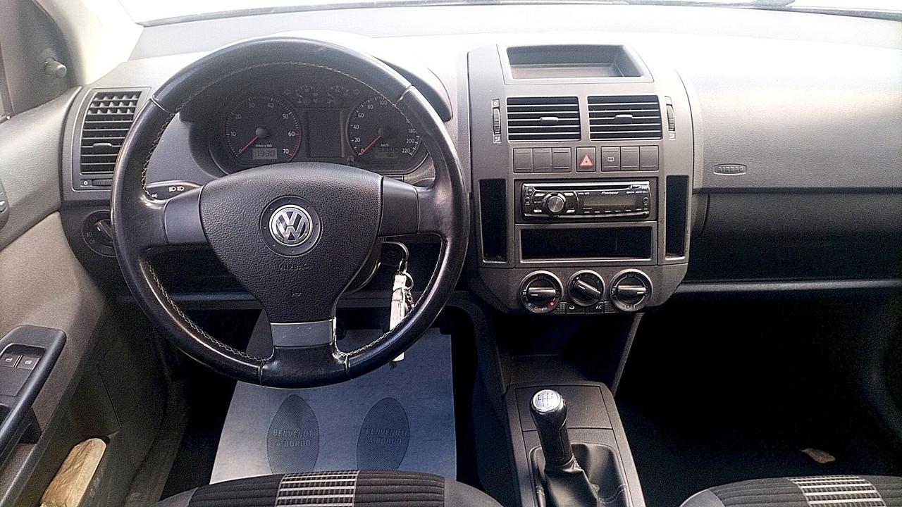 Volkswagen Polo 1.2/70CV 12V 5p. UNIPRO **KM92000**