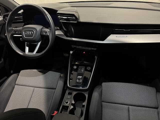 Audi A3 Sedan 35 TDI S tronic S line edition