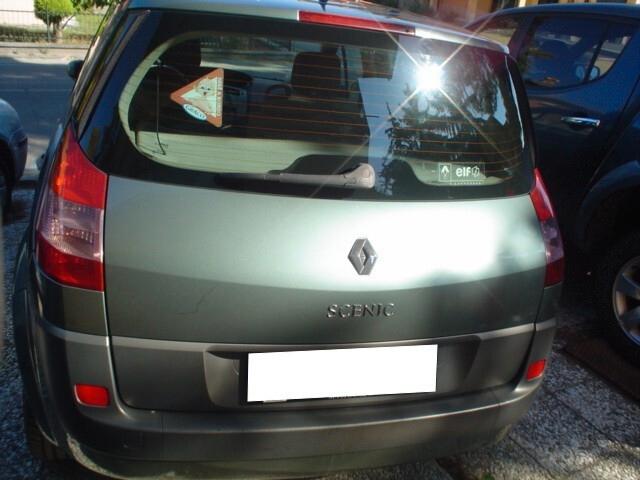 Renault Scenic 1.9 dCi 120CV