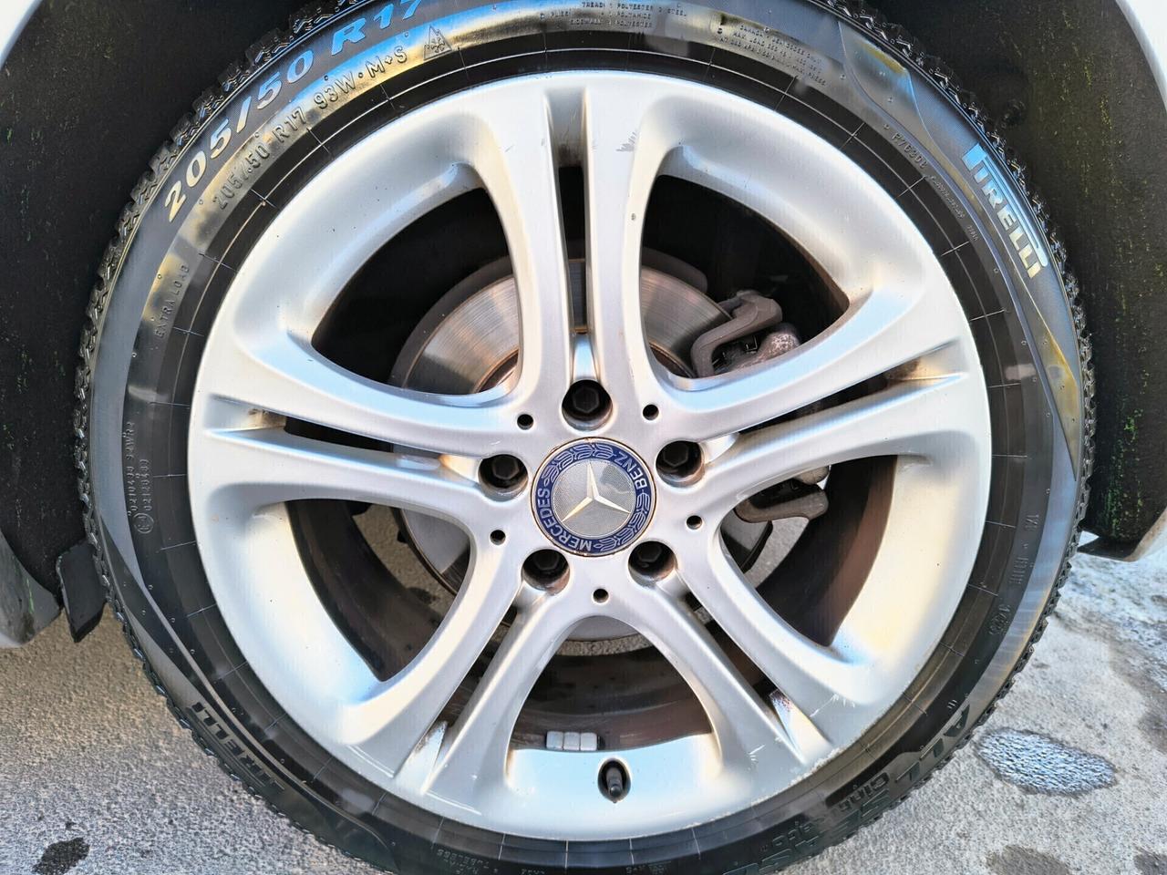 MERCEDES-BENZ CLASSE A SPORT 180 DIESEL ANNO 2013