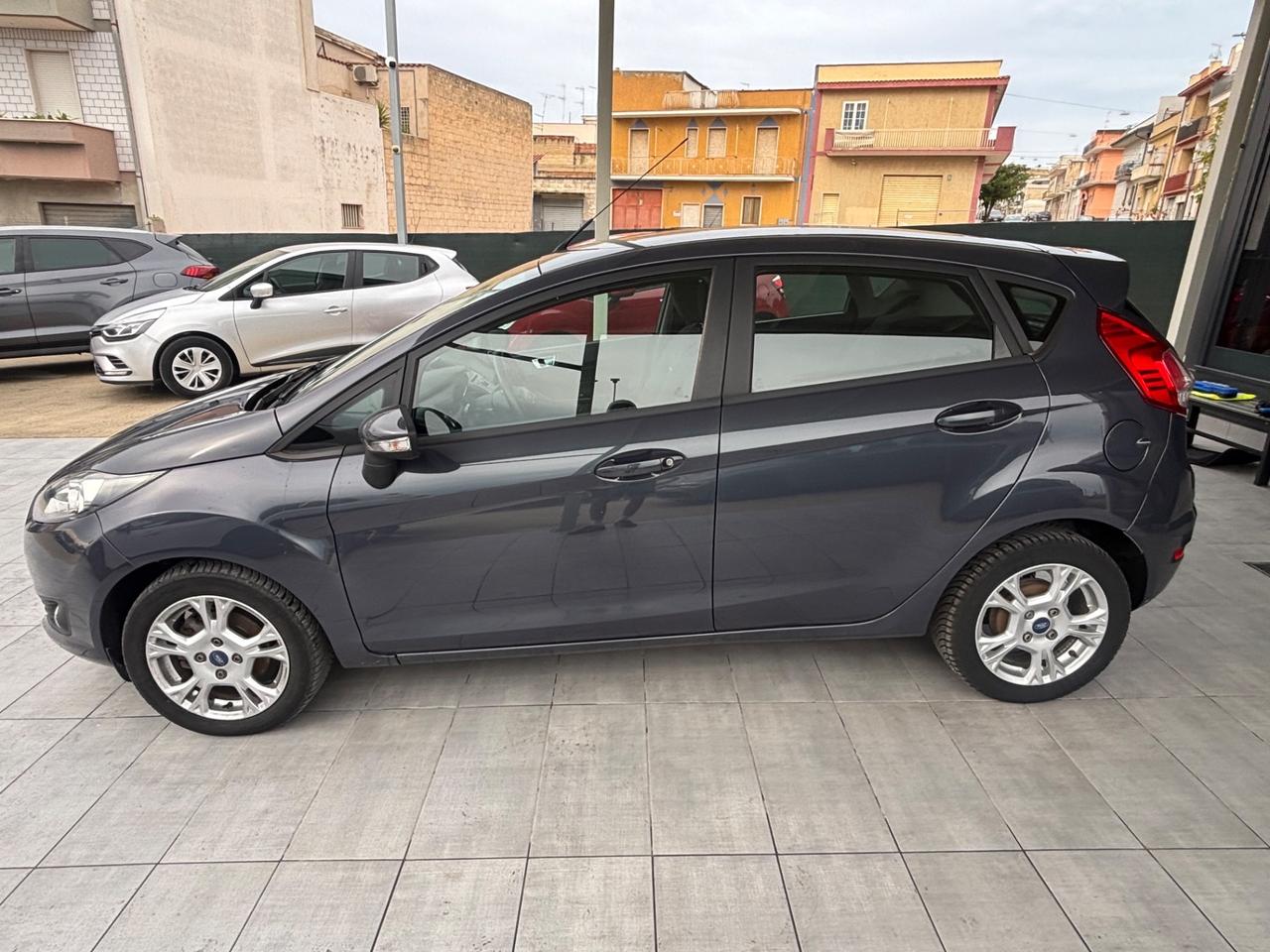 Ford Fiesta 1.4 5p. Bz.- GPL Titanium