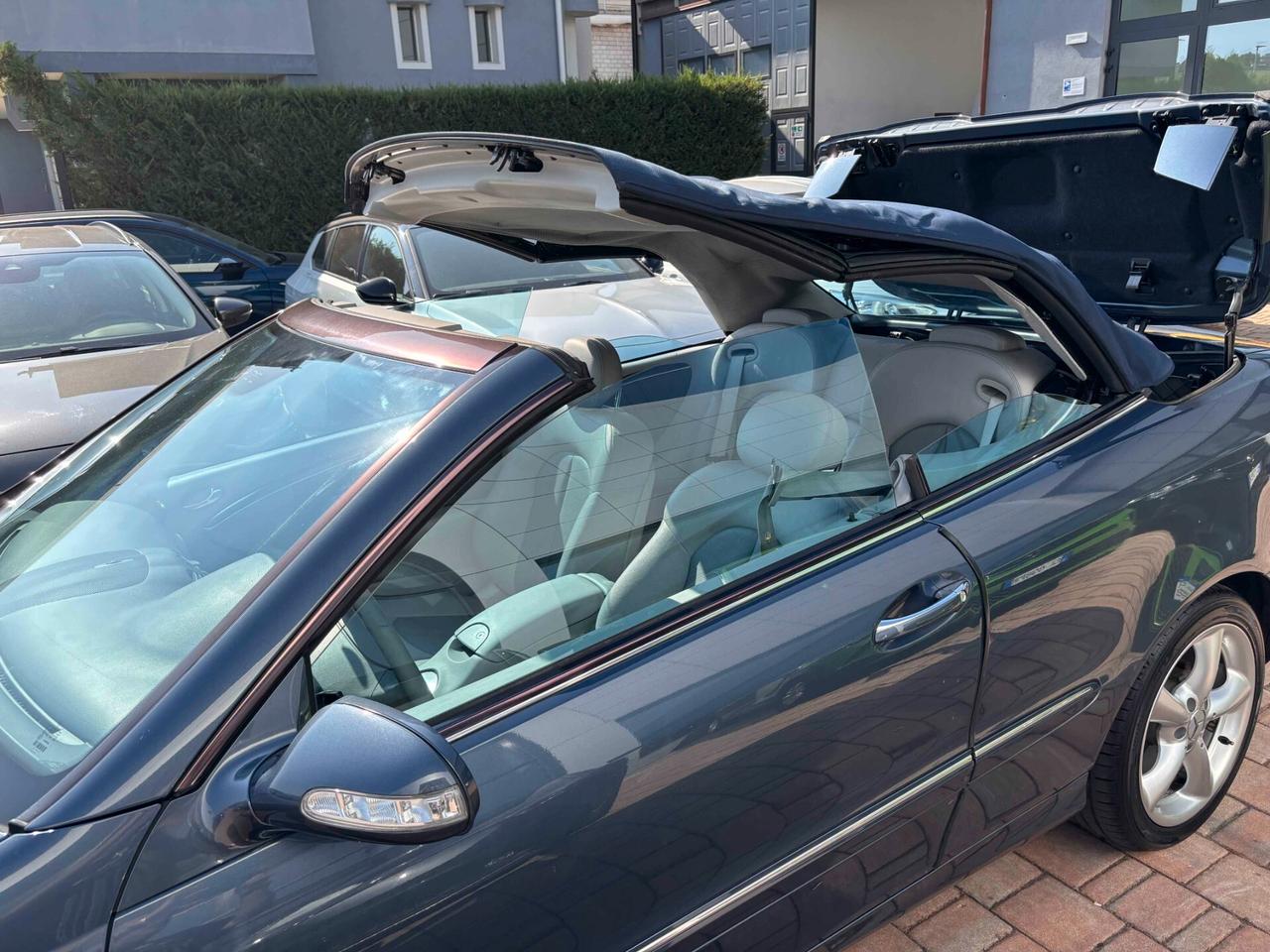 Mercedes-benz CLK 200 Kompr. TPS cat Cabrio Avantg.