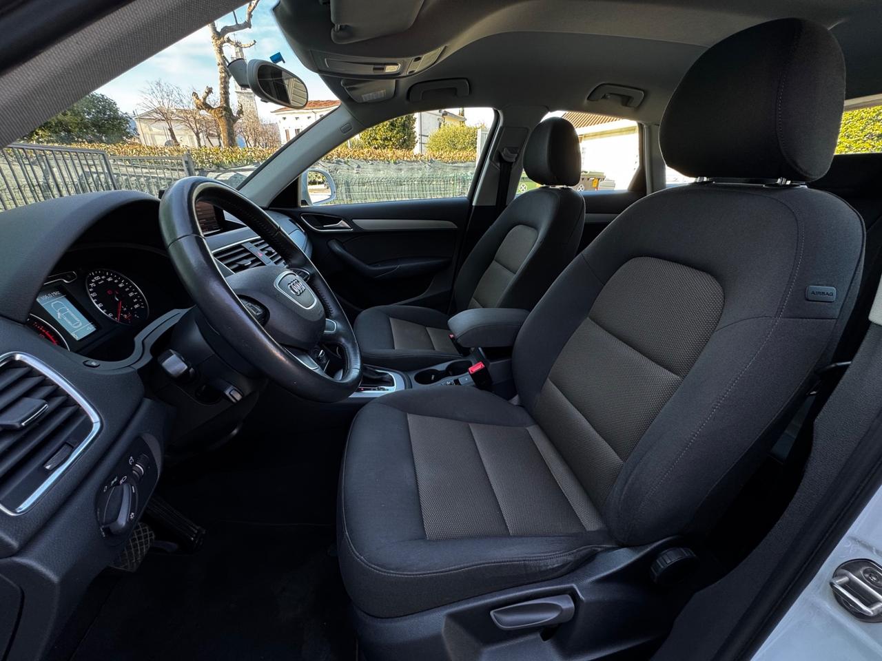 Audi Q3 2.0 TDI 177 CV quattro S tronic Business Plus