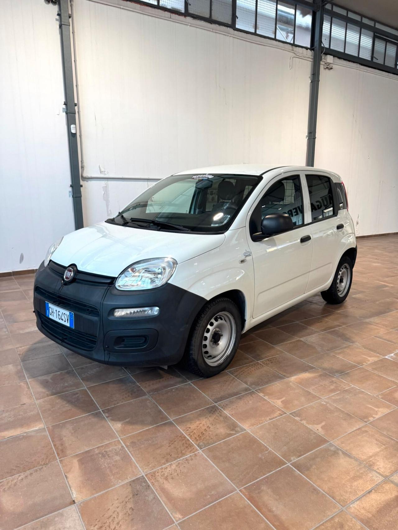 FIAT PANDA 1.0Hybrid AUTOCARRO 2 POSTI