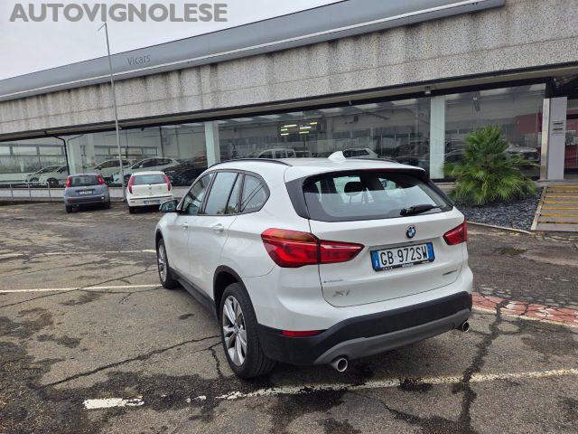 BMW X1 sDrive18d Adv auto Portel el-Camera-Led-Nav