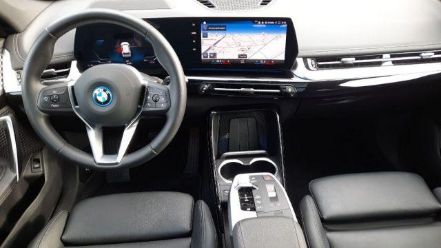 BMW iX1 xDrive 30 xLine Aut. + Tetto