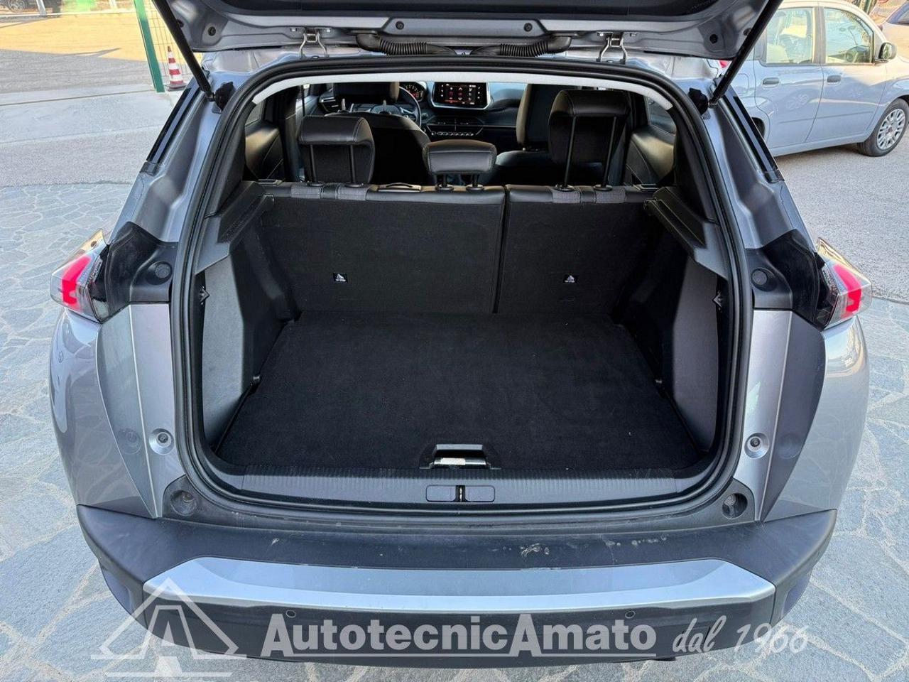 Peugeot 2008 PureTech 100 S&S Allure Pack
