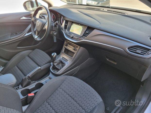 Opel Astra BERLINA 1.6 CDTi 110 CV 2019