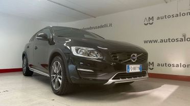 Volvo V60 Cross Country D3 Geartronic Business NAVI DOPPIO TRENO GOMME