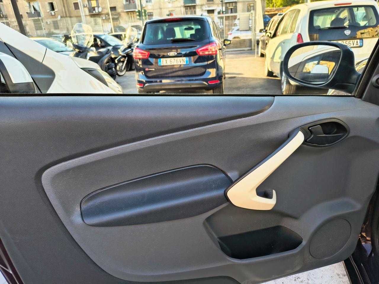 FORD KA 1.2 BENZINA SOLO 67.000 KM 2015