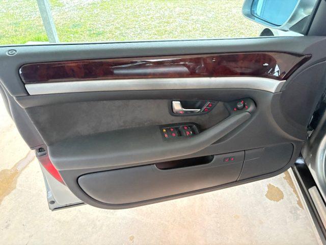AUDI A8 3.0 V6 TDI TRAZIONE INTEGRALE POCHI CHILOMETRI