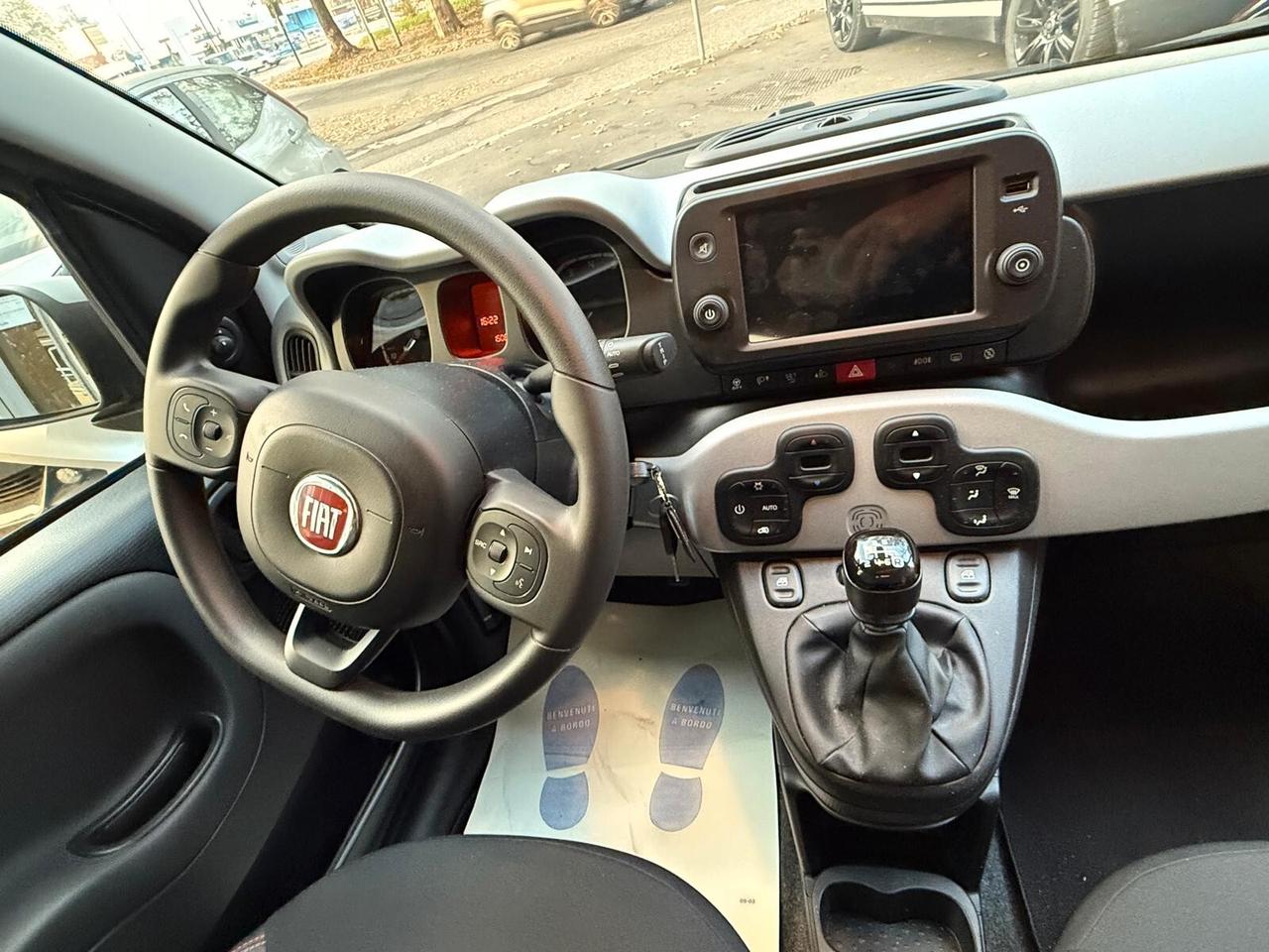 Fiat Panda 1.0 FireFly S&S Hybrid Garmin