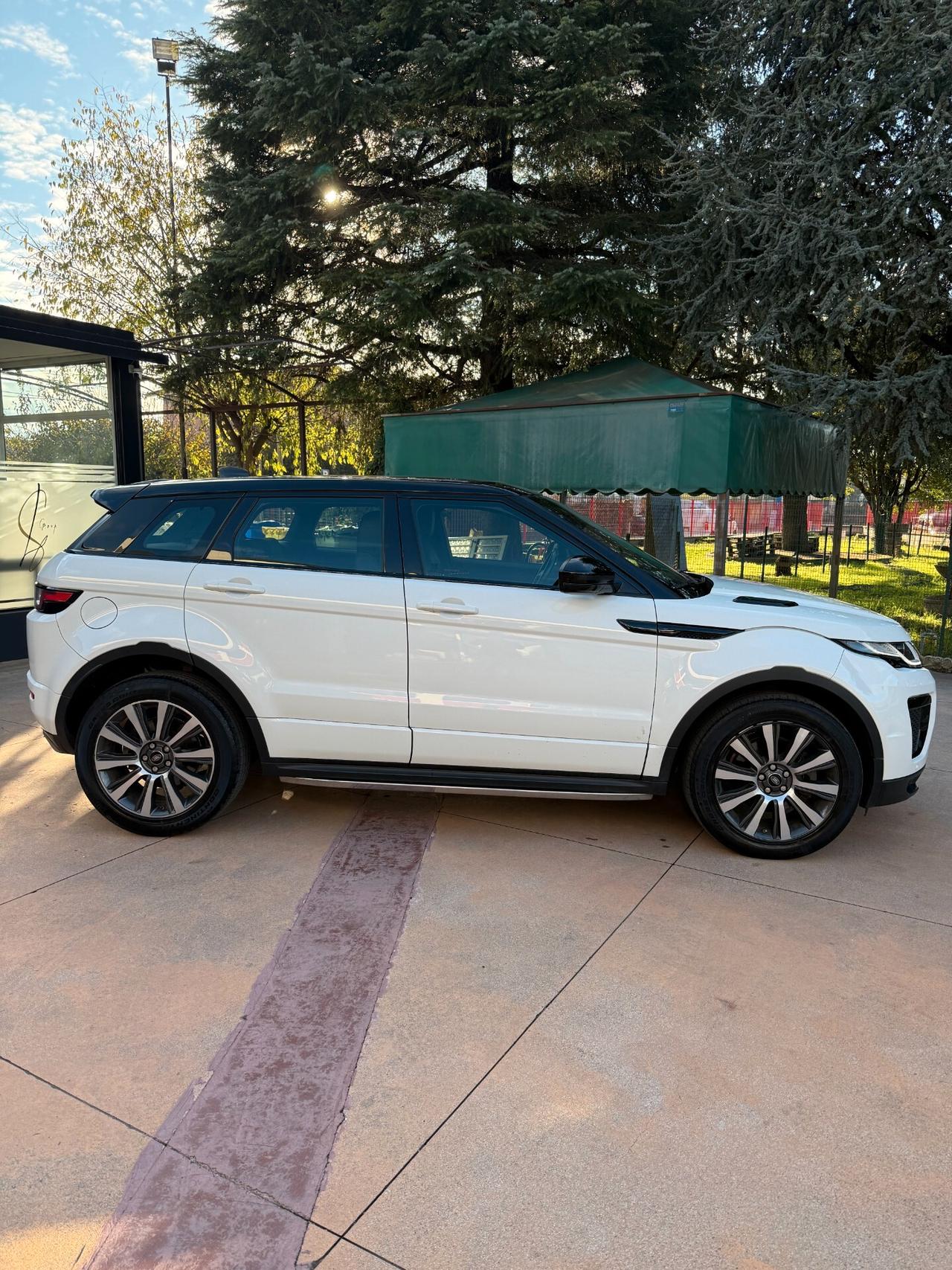 Land Rover Range Evoque 2.0 TD4 180 CV 5p. SE Dynamic