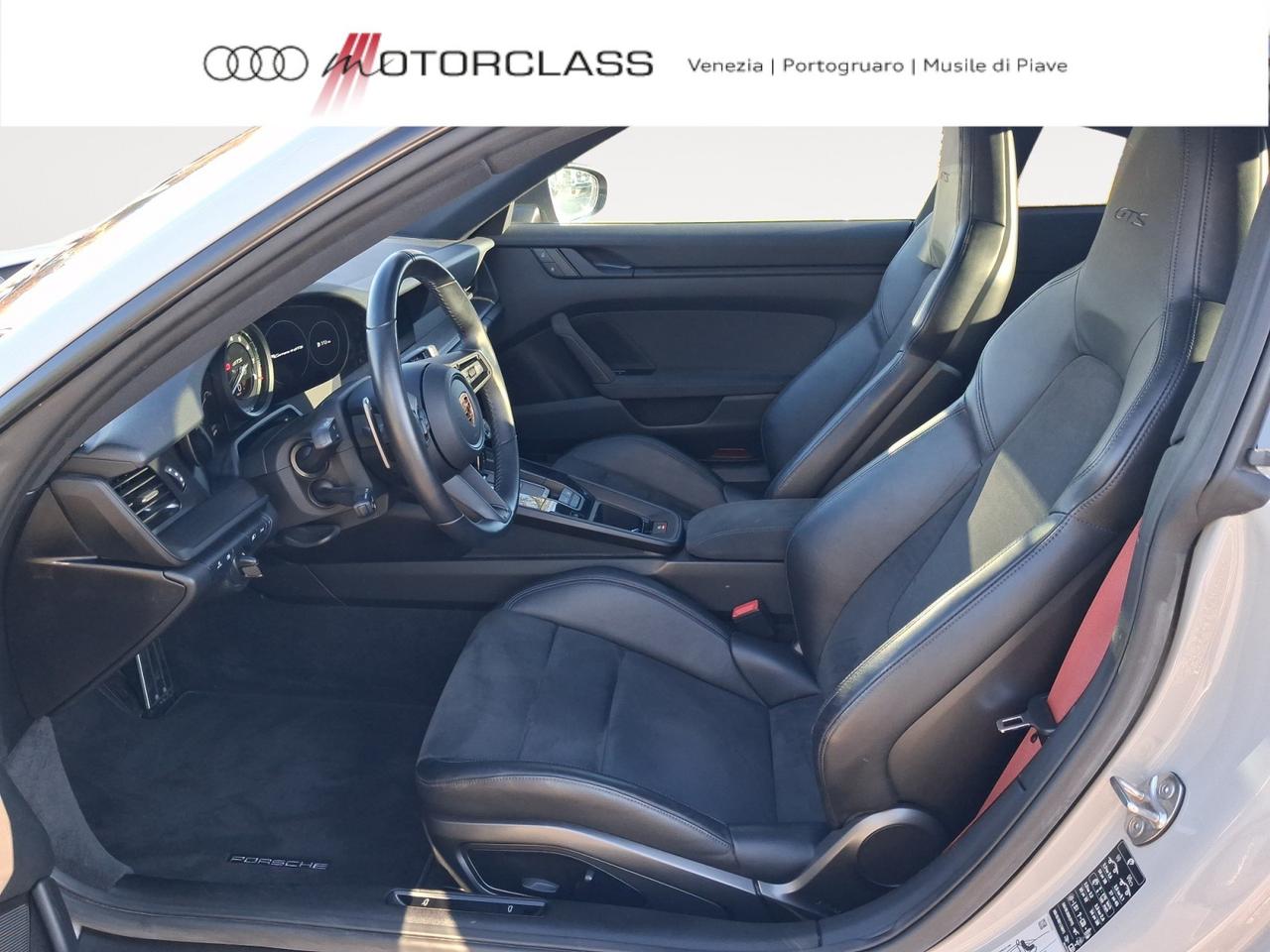 Porsche 911 coupe 3.0 carrera 4 gts pdk