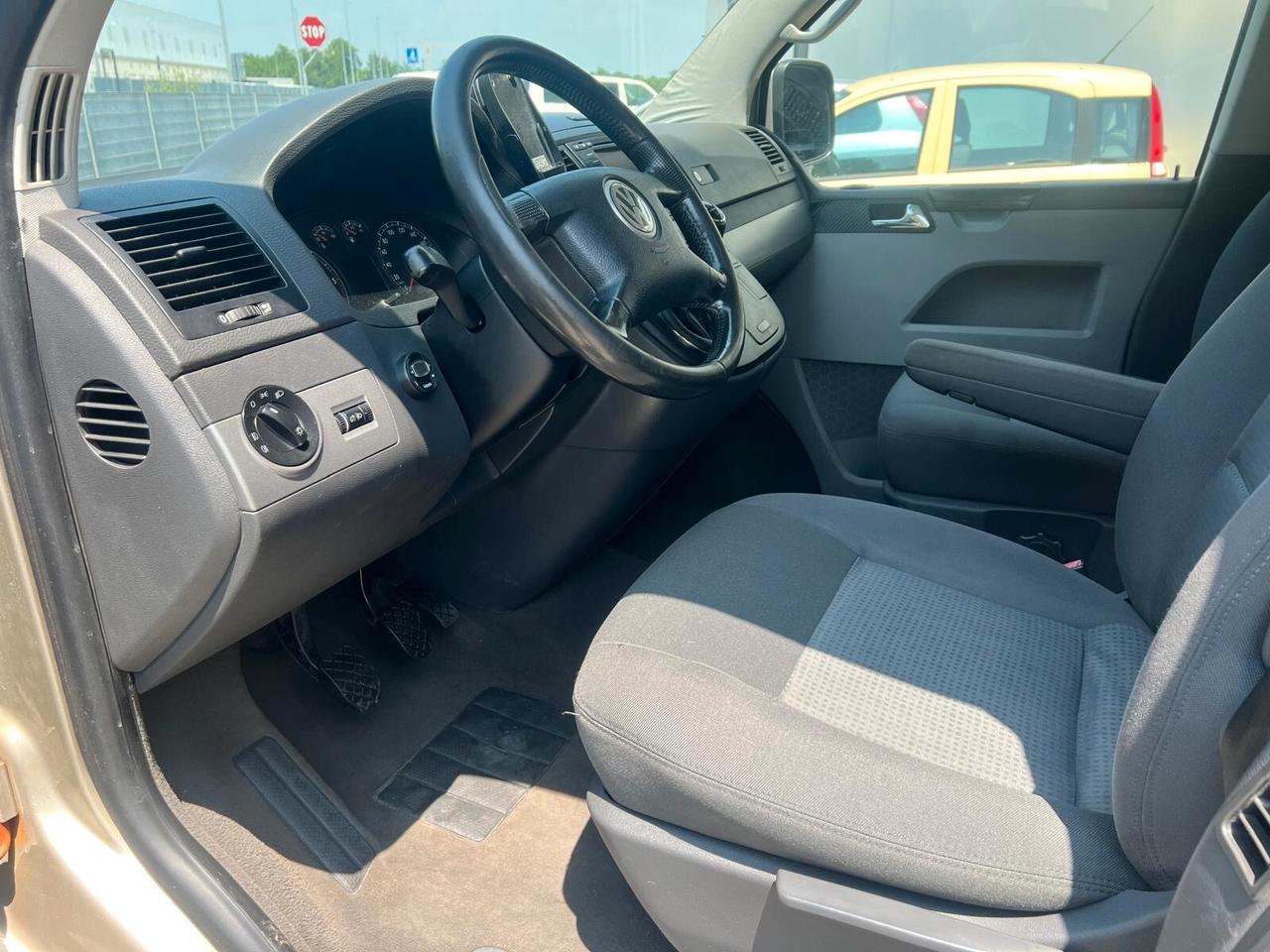 Volkswagen T5 MULTIVAN T5 CARROZZERIA NUOVA E MOTORE