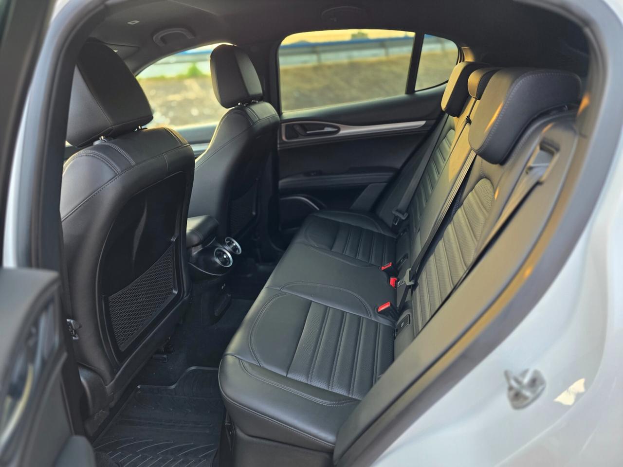 Alfa Romeo Stelvio 2.2 Turbodiesel 190 CV AT8 Q4