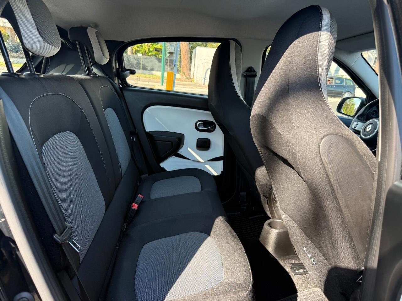 Renault Twingo SCe Intens Limited