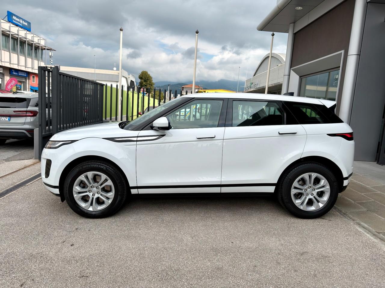 Land Rover Range Evoque 2.0D I4-L.Flw 150 CV AWD Auto SE
