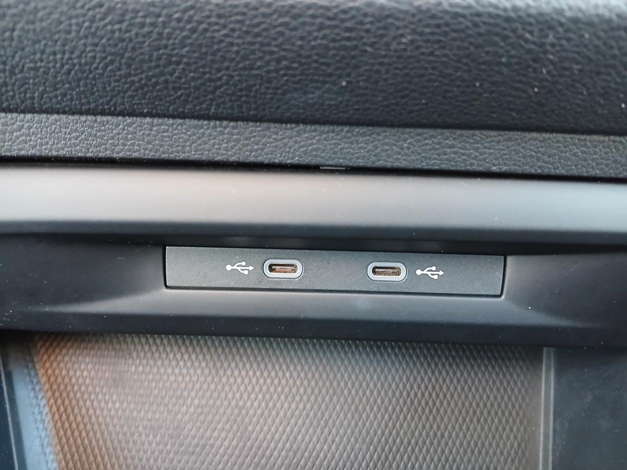 Volkswagen Golf 1.0 eTSI EVO DSG LIFE 2023