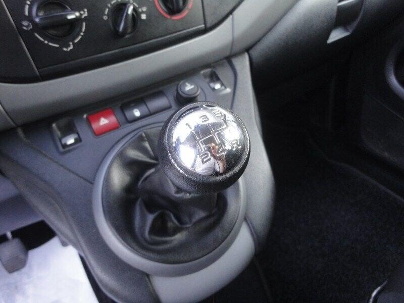 Peugeot Partner Partner Tepee BlueHDi 100 4x4 Active Traction Control