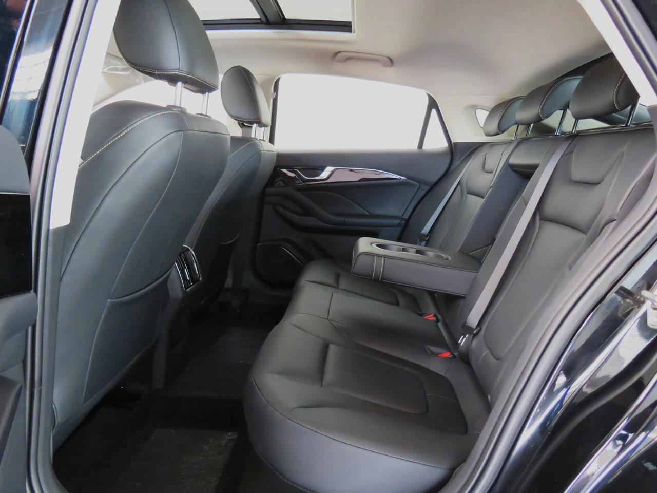 Bestune B70 Executive Liftback Sedan