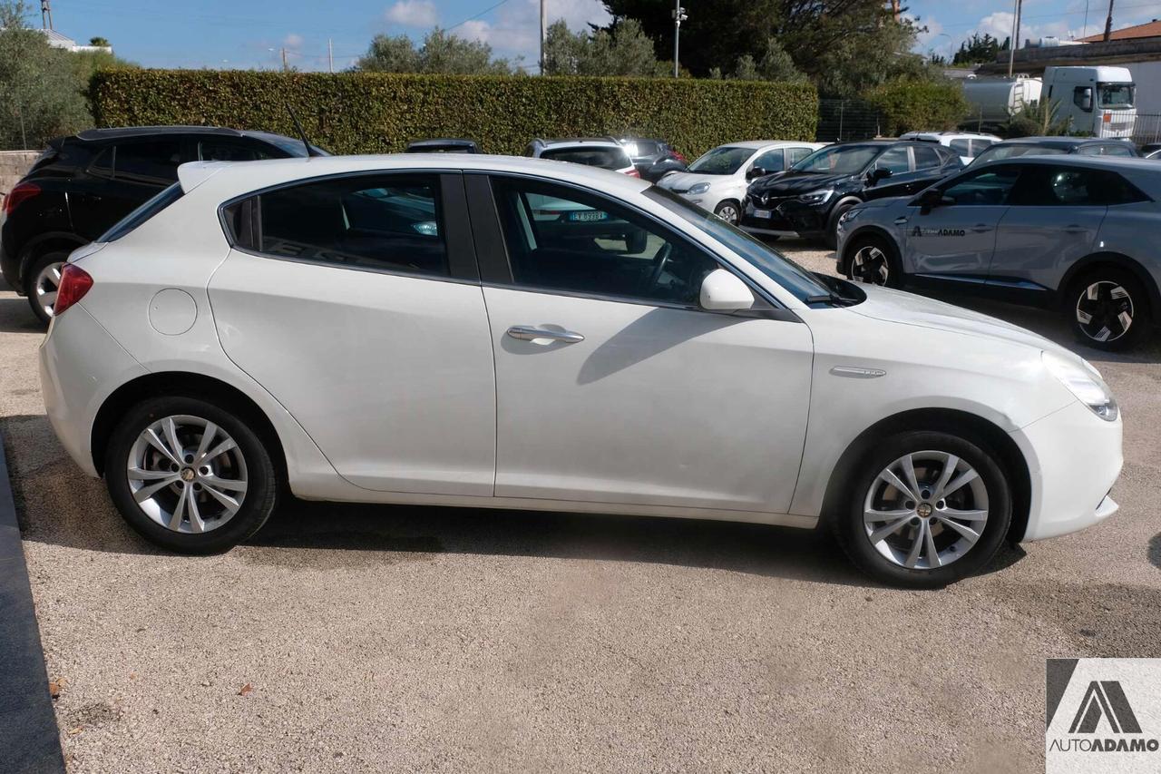 Alfa Romeo Giulietta 1.6 JTDm-2 105 CV Distinctive