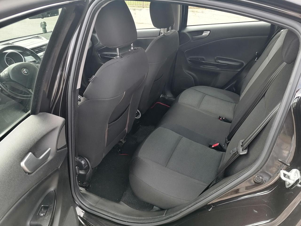 Alfa Romeo Giulietta 1.6 JTDm-2 105 CV Distinctive