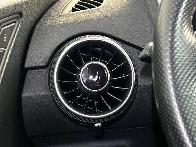 AUDI TT Coupé 1.8 TFSI S tronic 2 x S line / B&O / LED