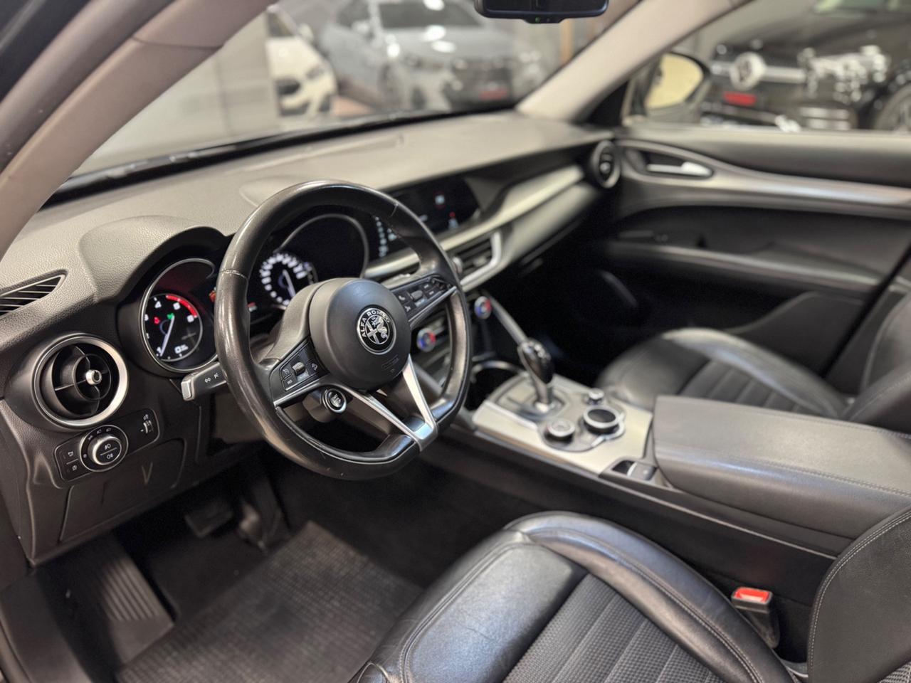 Alfa Romeo Stelvio 2.2 Turbodiesel 210 CV AT8 Q4 Executive