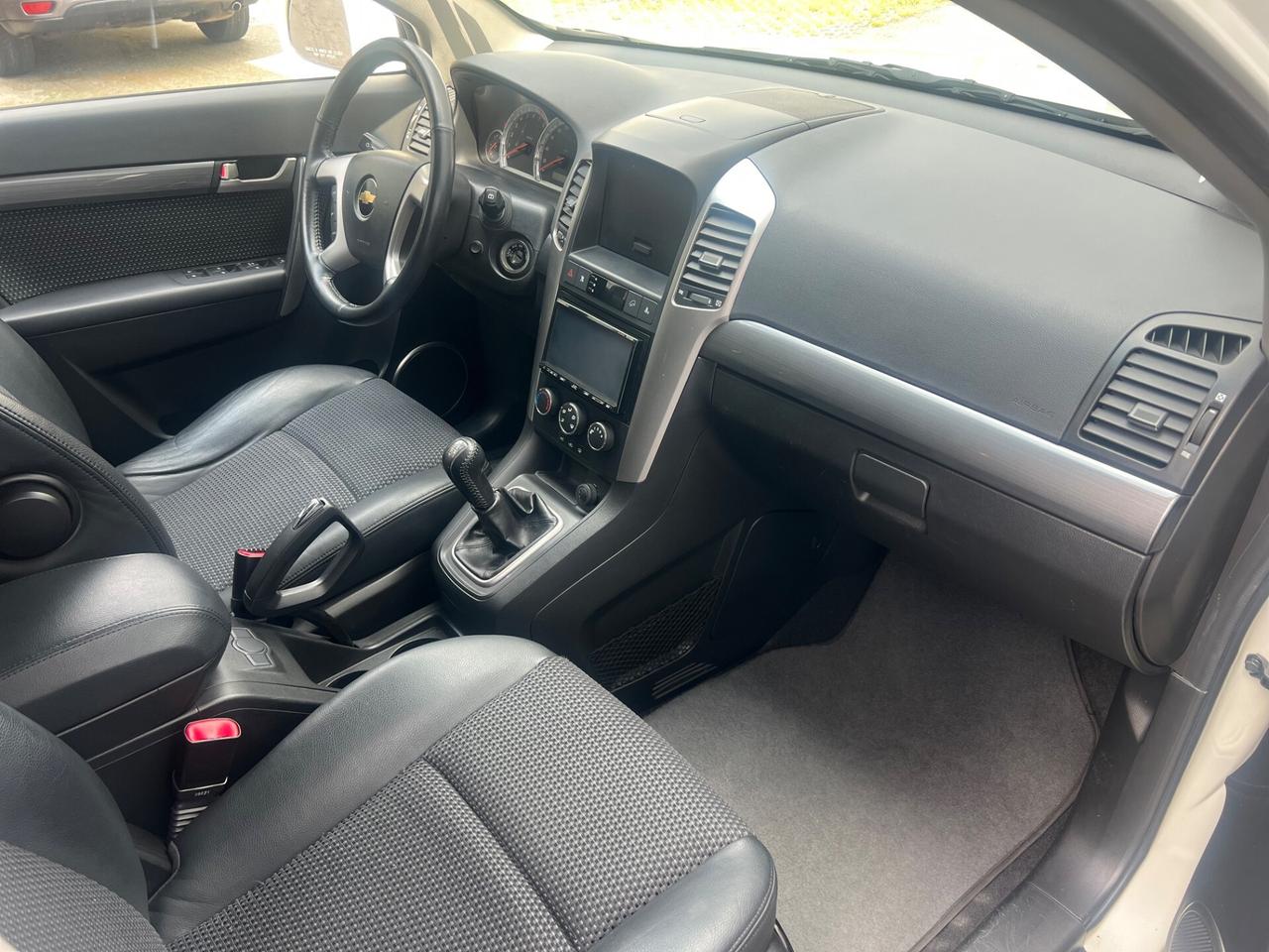 Chevrolet Captiva 2.4 GPL 7 POSTI - GARANZIA 12 MESI
