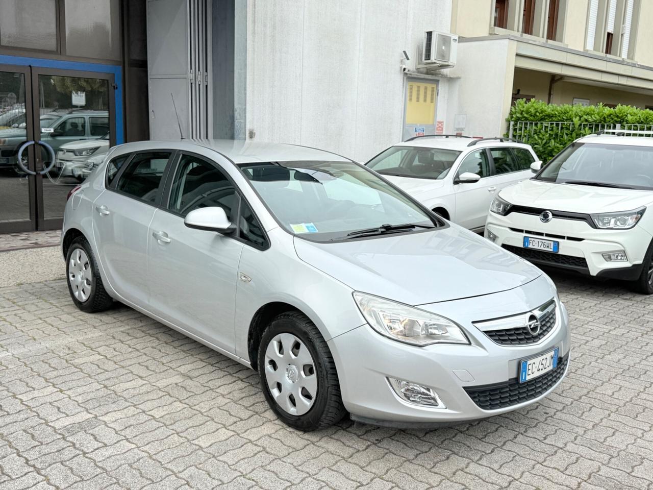 Opel Astra 1.6 115CV 5 porte Cosmo