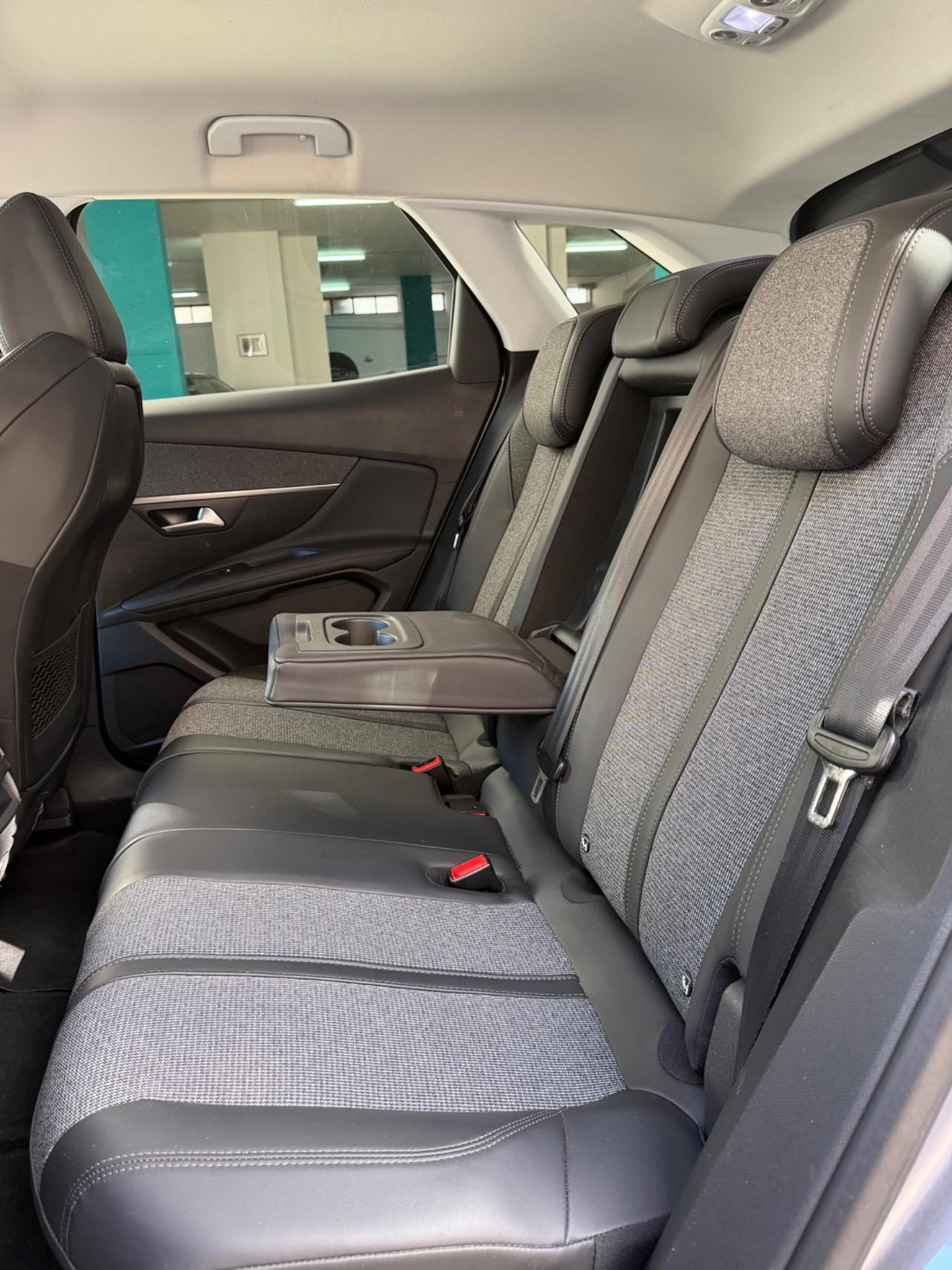 Peugeot 3008 ALLURE