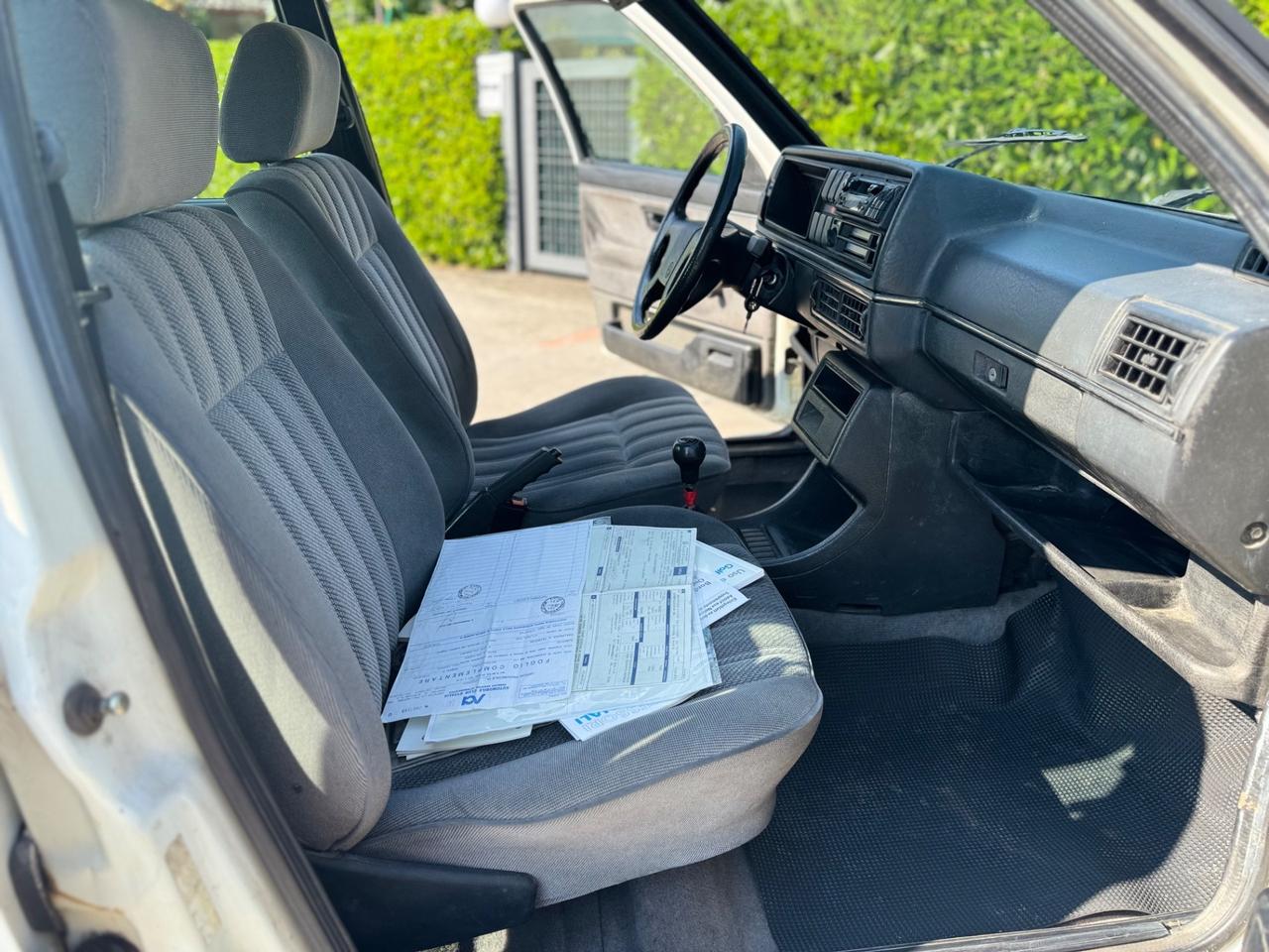 Volkswagen Golf 1600 cat 5 porte GL
