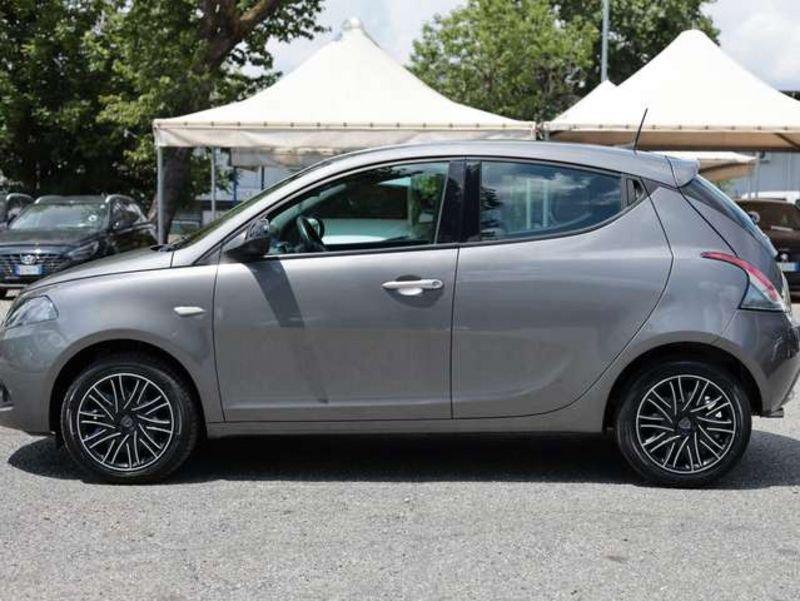 Lancia Ypsilon 1.0 firefly hybrid Gold s