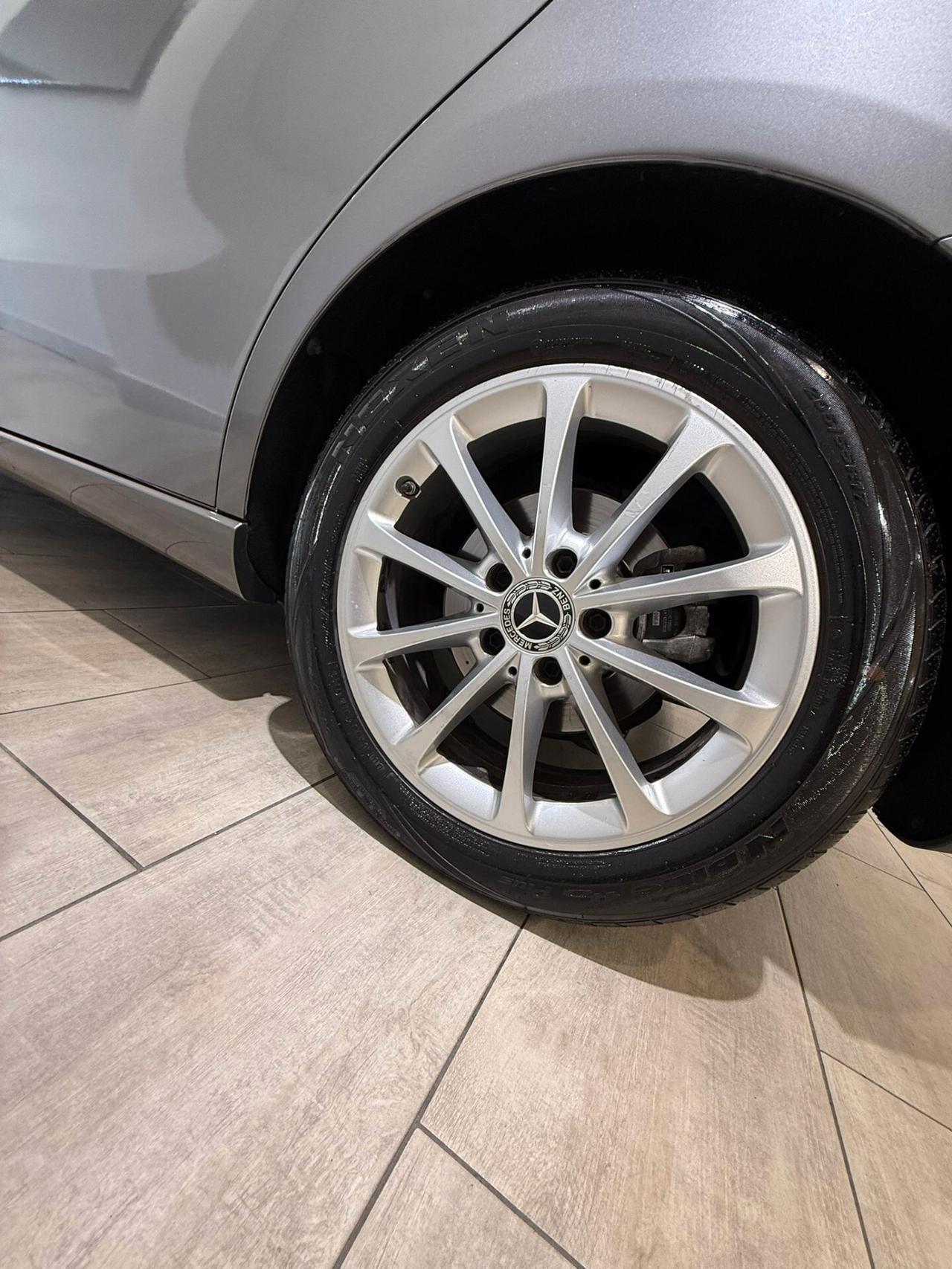 Mercedes Classe B 180d Sport AUTOMATICA 2021 Soli 90.000 KM