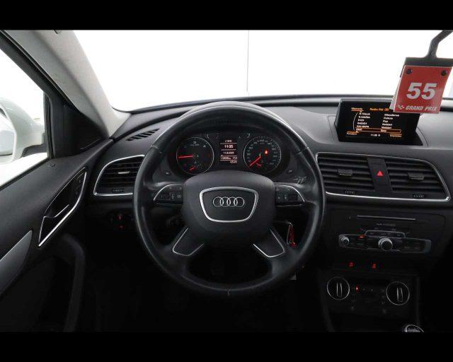 AUDI Q3 2.0 TDI 120 CV Business