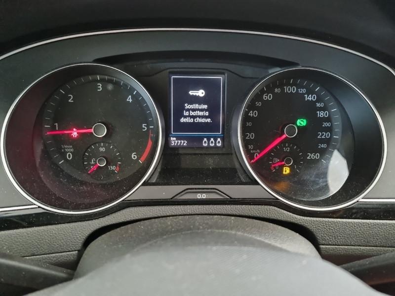 VOLKSWAGEN PASSAT VARIANT 2.0 TDI SCR EVO 110KW BUSINESS DSG STATION WAGON