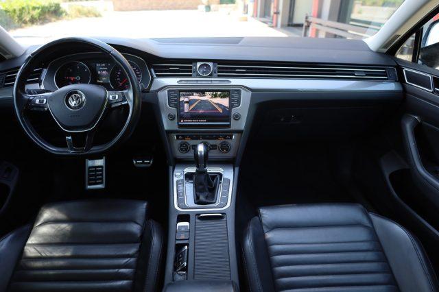 VOLKSWAGEN Passat Alltrack 2.0 BiTDI 240CV 4MOTION DSG Executive LED Pelle E6
