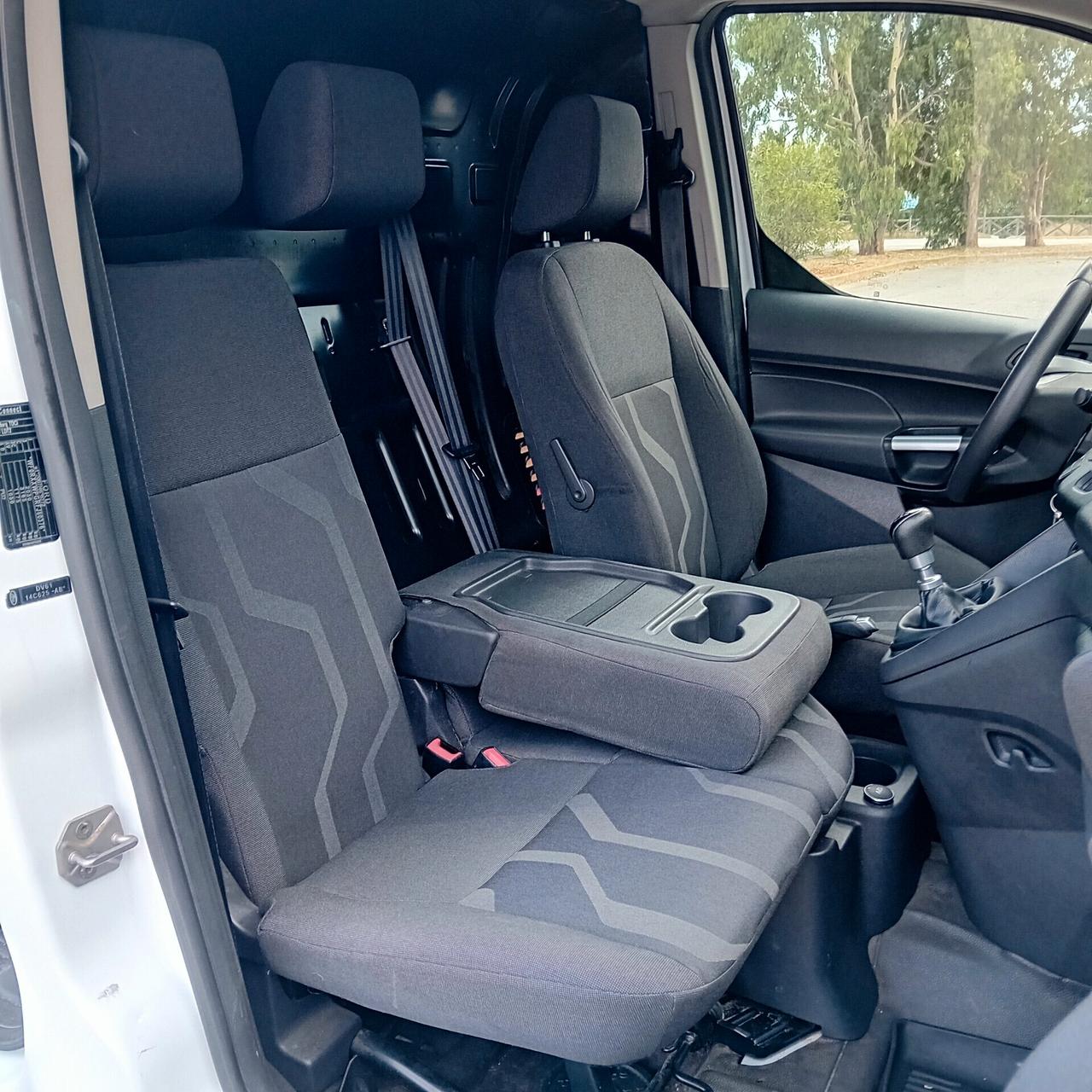 Ford Transit Connect 200 1.6 TDCi 115CV - IVA ESPOSTA -