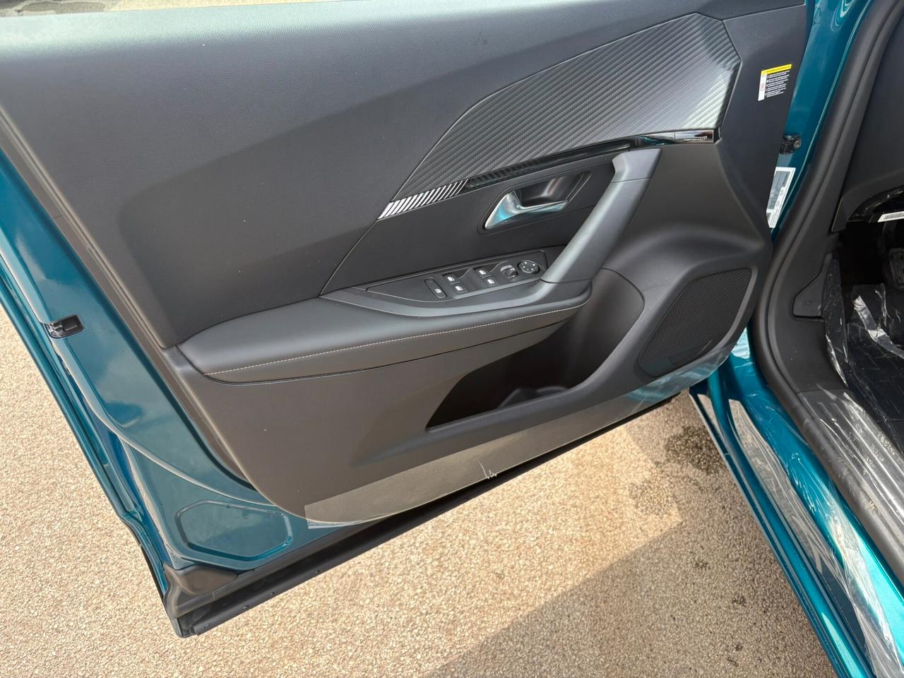 Peugeot 2008 Hybrid 110 e-DCS6 Allure
